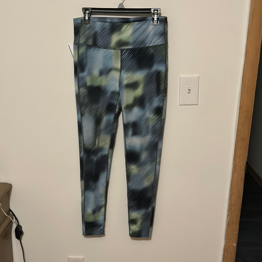 Athleta M excellent condition